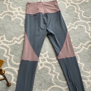 Beyond Yoga Panel Leggings!